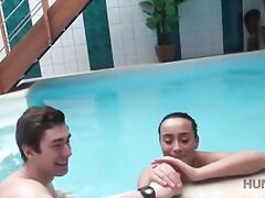 HUNT4K. Cuckold swims while handsome stranger has fun with..